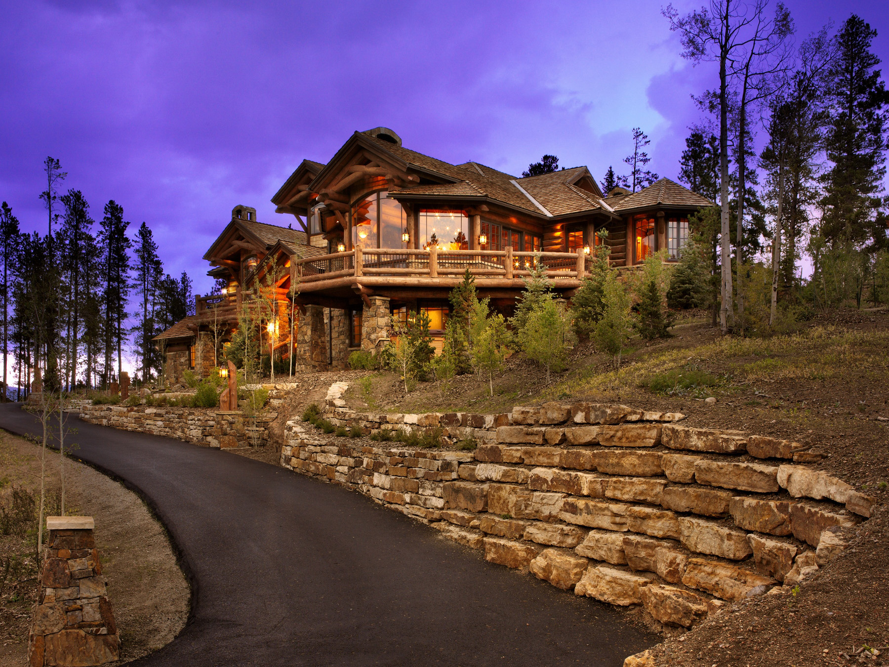 Side view of Custom Colorado home