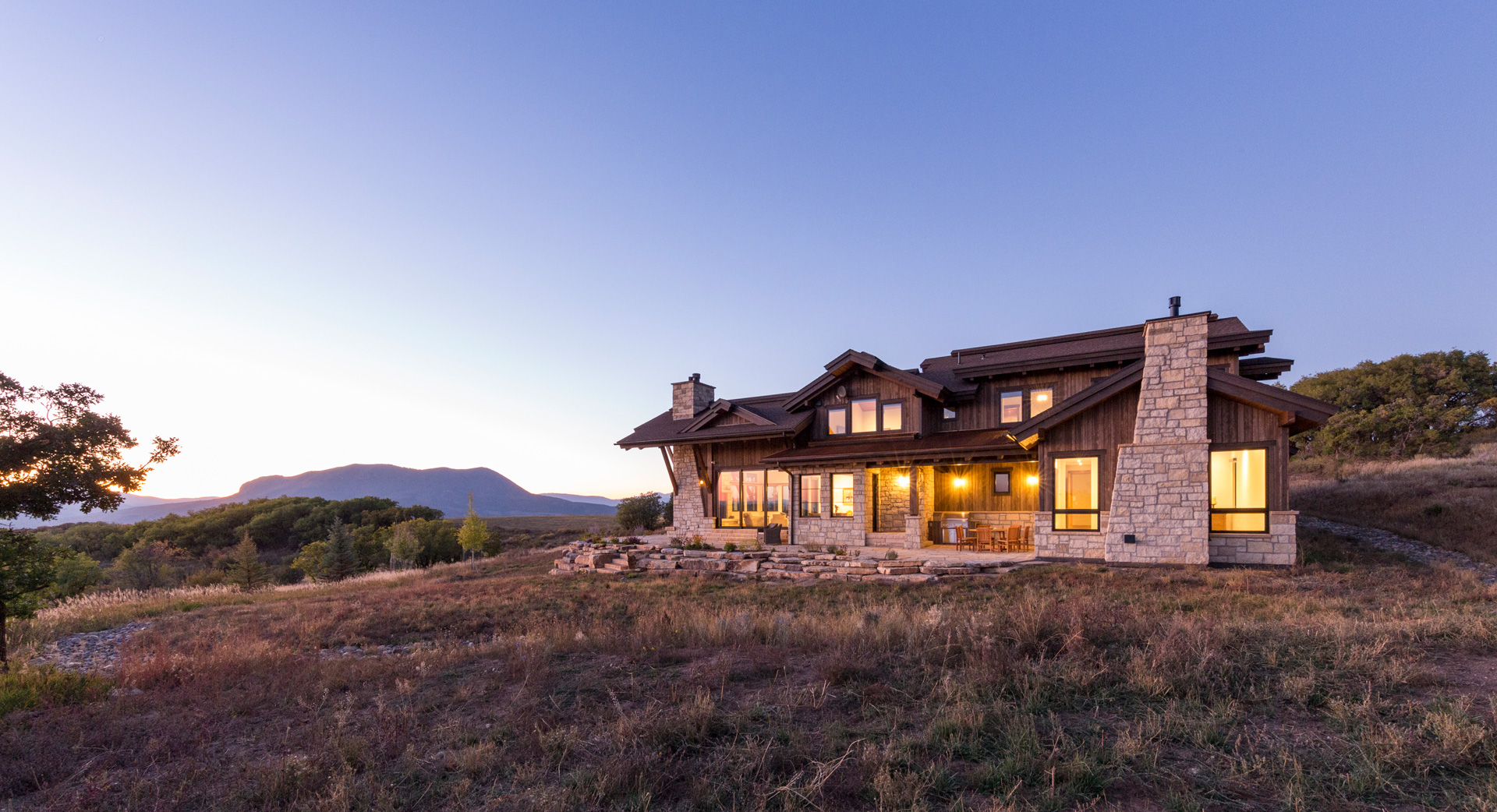 Dailey-Residence-back-view-dusk