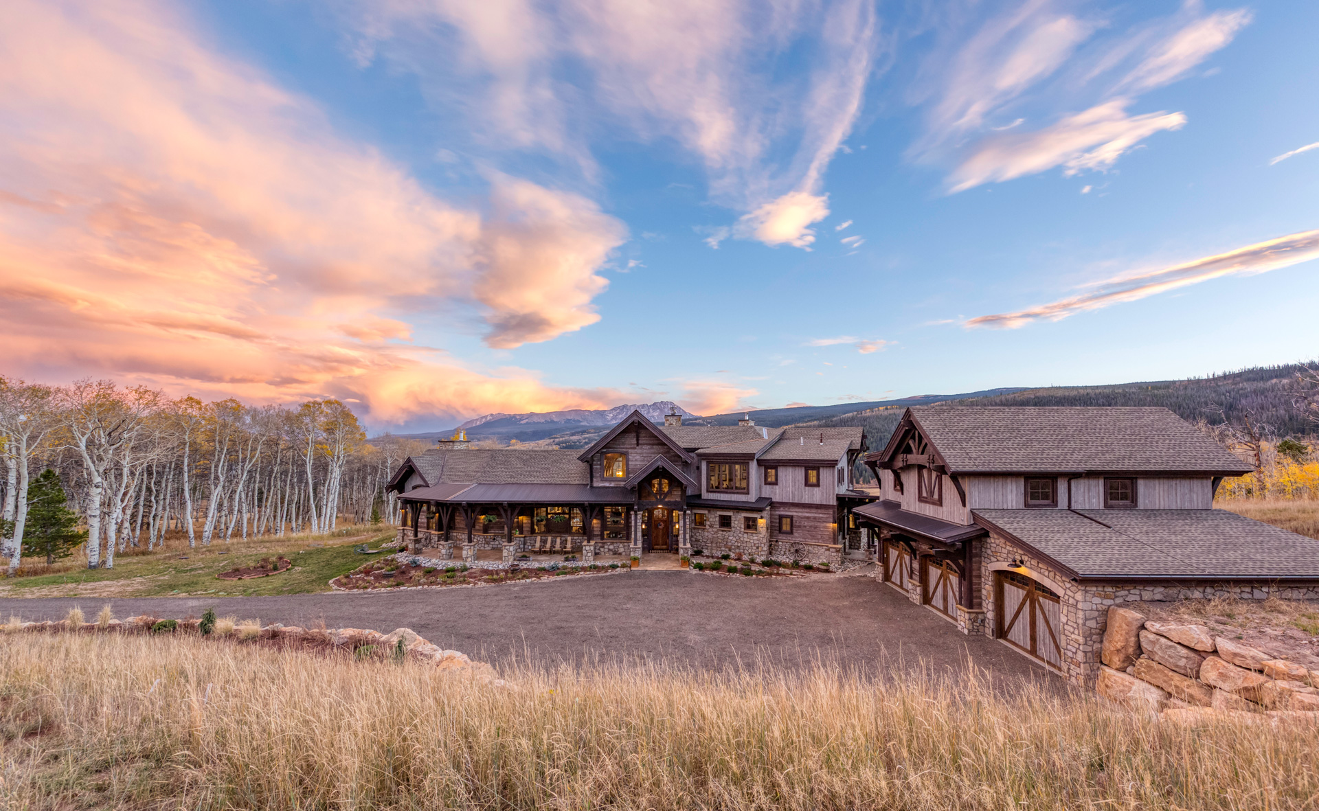 Four Paws Ranch Sweet Homes Of Colorado   Four Paws Ranch Front 