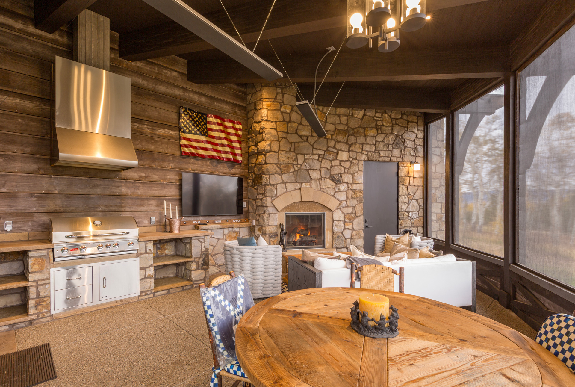 Four-Paws-Ranch-outdoor-grill